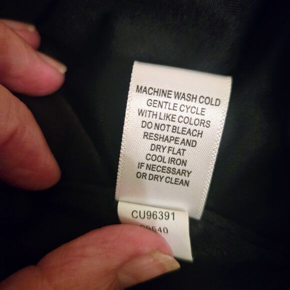 Neiman Marcus Faux Fur Luxurious Black and Tan Vest Size Large - Picture 7 of 13